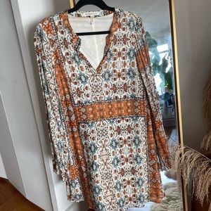 Bohemian loose dress with bell sleeves